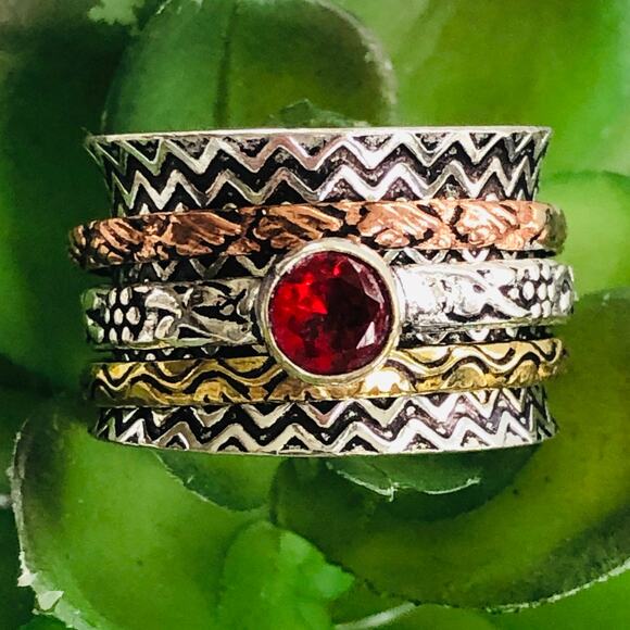 925 Garnet Spinner Ring Size 7.5 - Picture 1 of 6